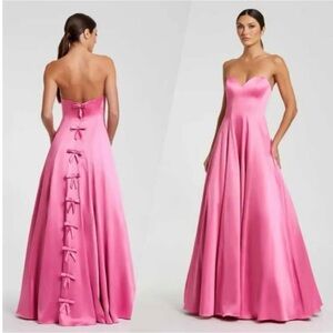 NWT Mac Duggal Style 68857 Bow-Back Satin Gown – Pink Size 2